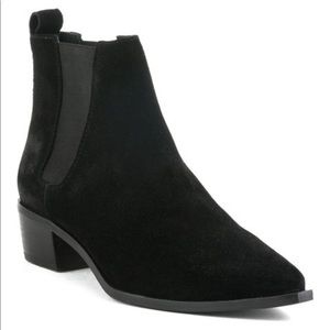 NWT Seychelles Black Force Suede Bootie